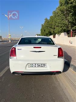 كرايسلر 300